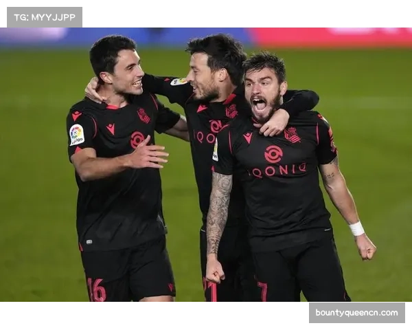 维尼修斯点球梅开二度主导大胜 西甲赛场巴西边锋状态持续火热